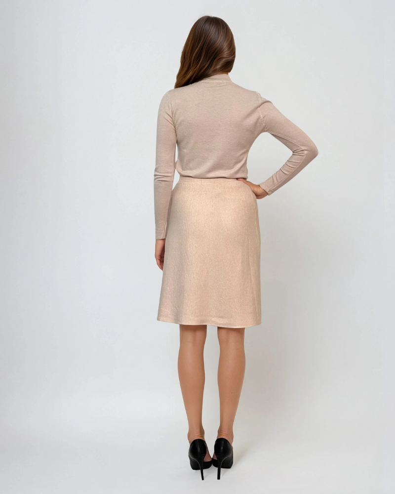 Pulover basic cu guler scurt crem 