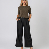 Pulover cu mânecă scurtă din tricot cu perle aplicate kaki PN094