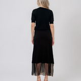 Pulover cu mânecă scurtă din tricot cu perle aplicate negru PN094