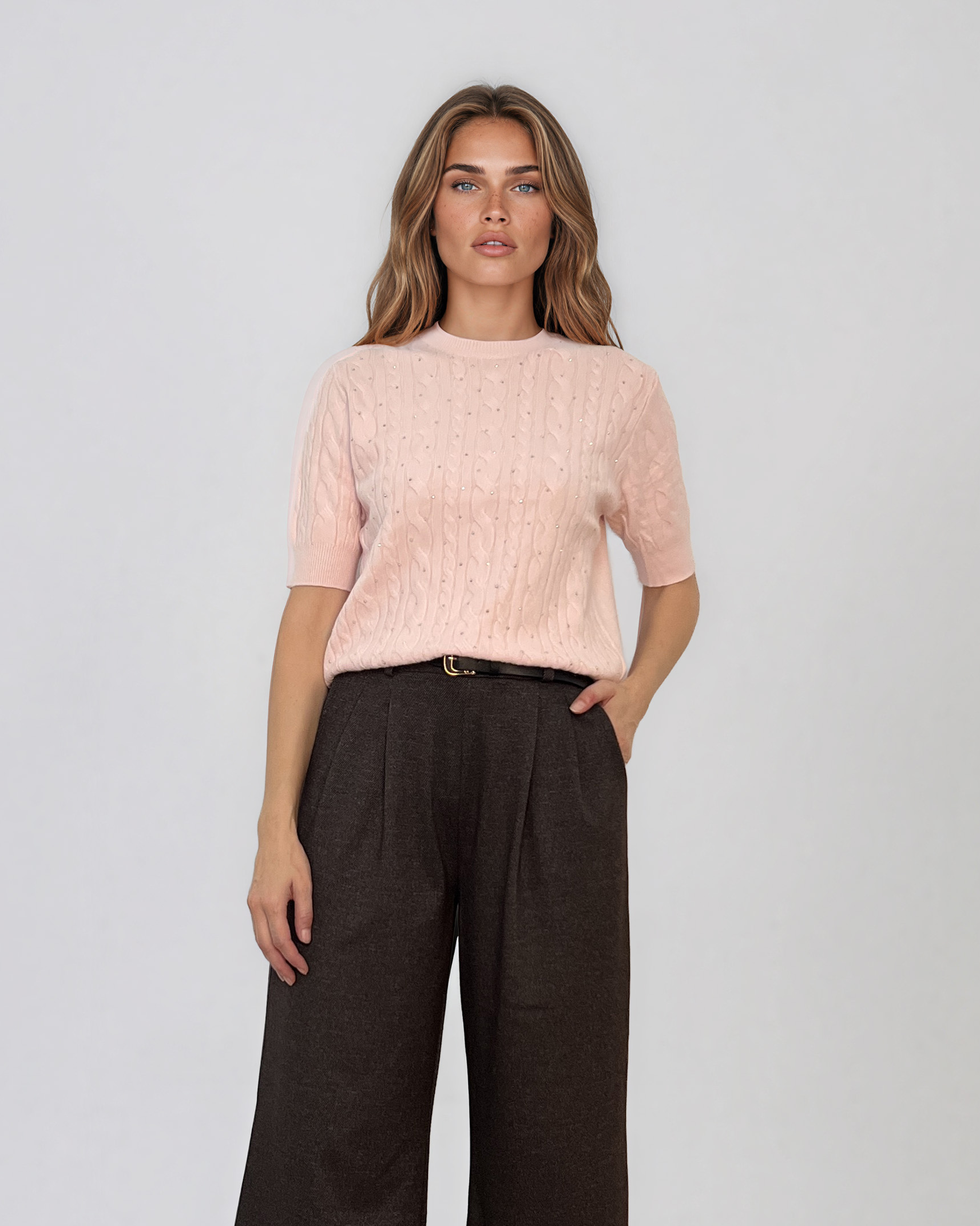 Pulover cu mânecă scurtă din tricot cu perle aplicate roz PN094