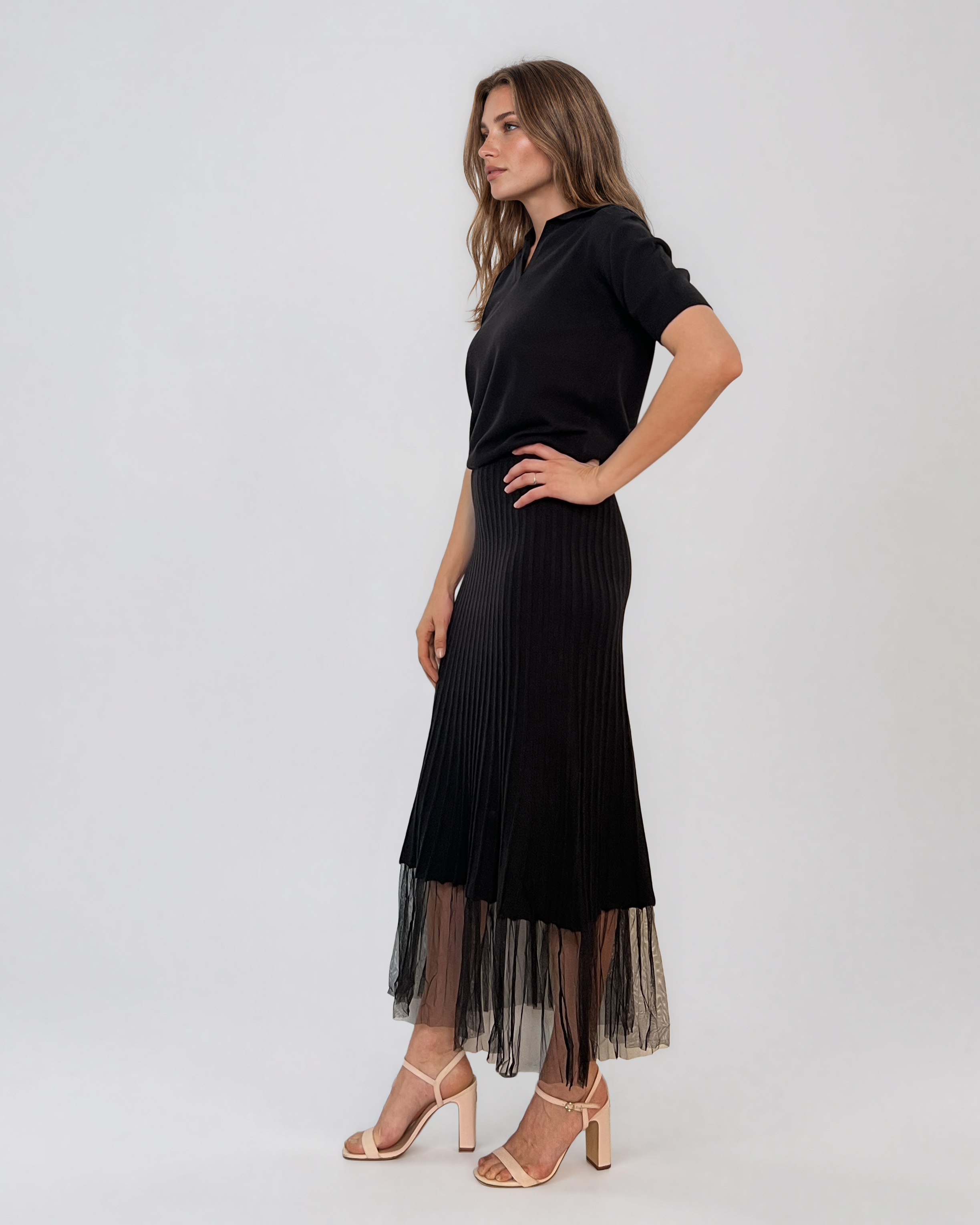 Pulover cu mânecă scurtă şi guler polo negru PN095