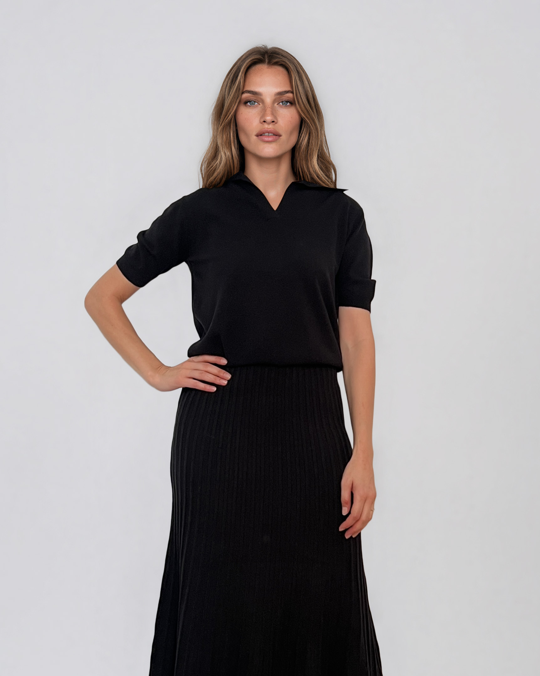 Pulover cu mânecă scurtă şi guler polo negru PN095