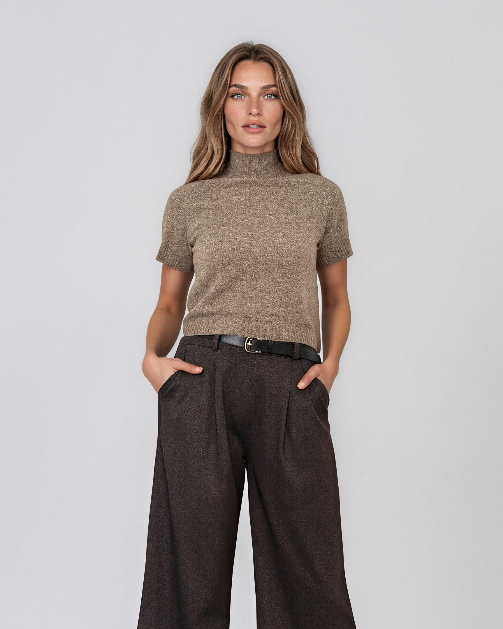 Pulover cu mânecă scurtă şi guler semi-înalt camel PN108