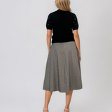 Pulover din tricot ajurat cu mânecă scurtă negru PN120
