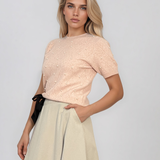 Pulover din tricot ajurat cu mânecă scurtă roz PN120