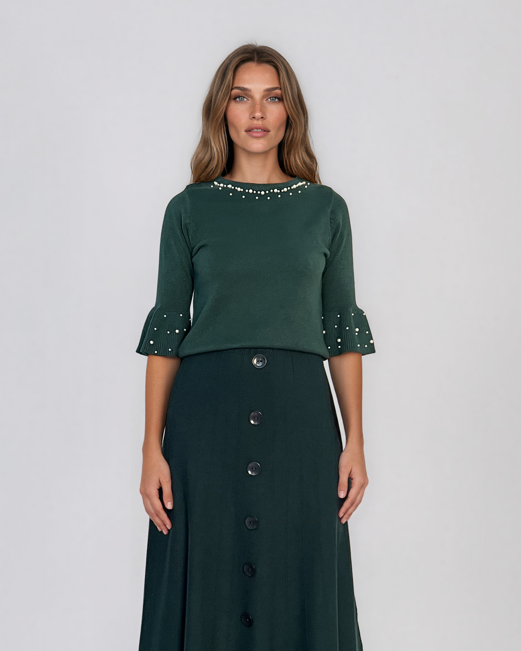 Pulover din tricot cu perle şi mâneci evazate verde DY734