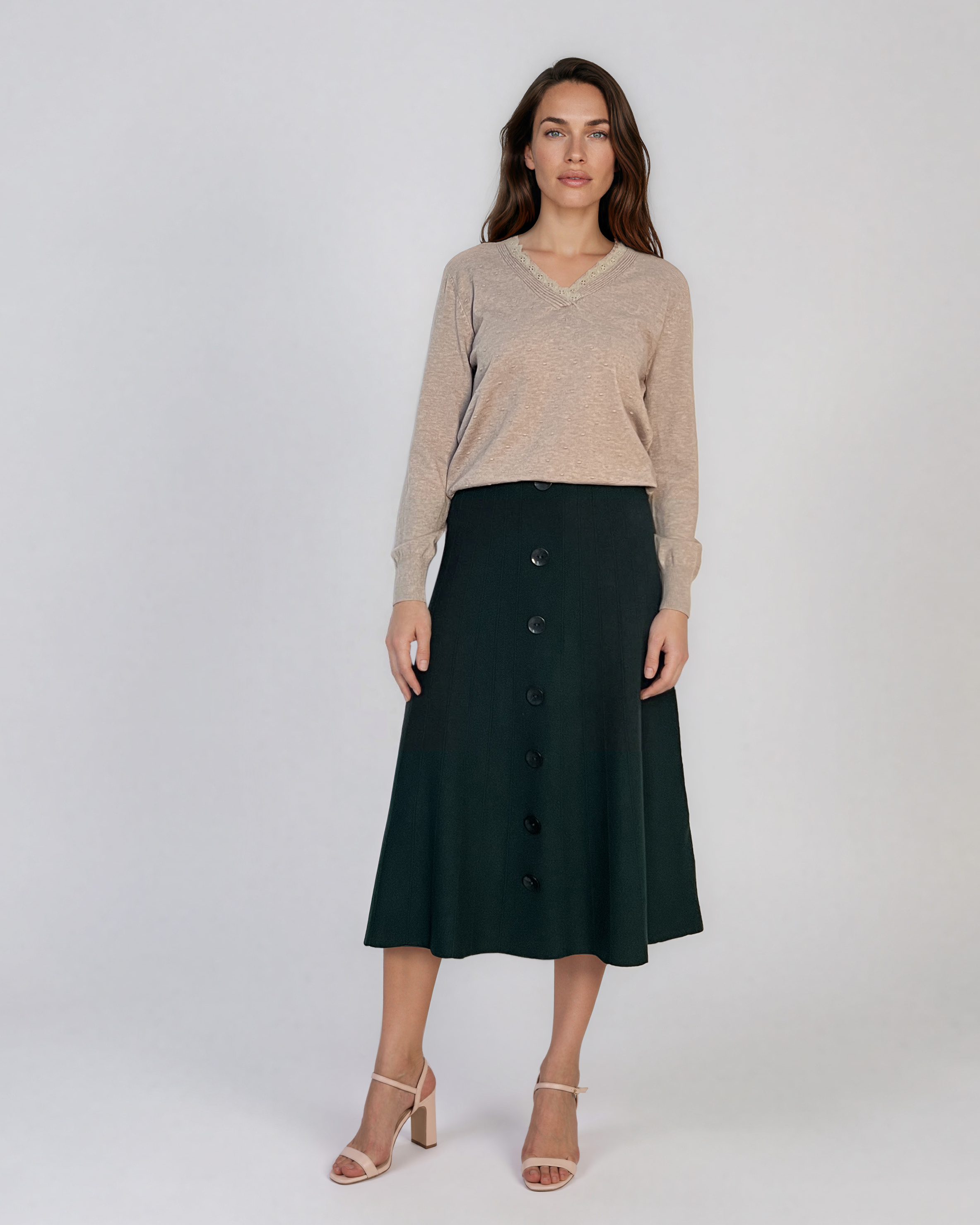 Pulover din tricot fin cu decolteu în V crem DY732