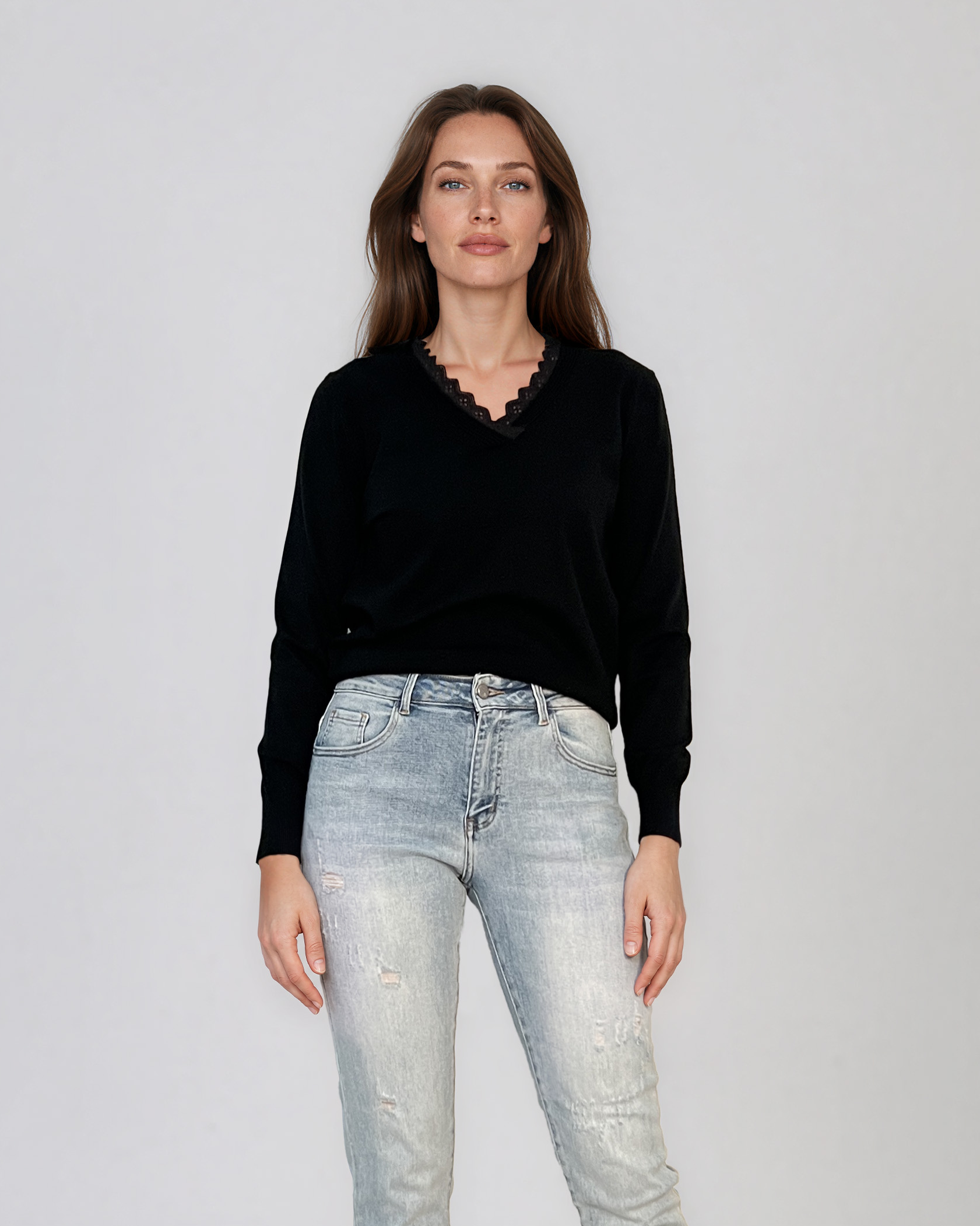 Pulover din tricot fin cu decolteu în V negru DY732