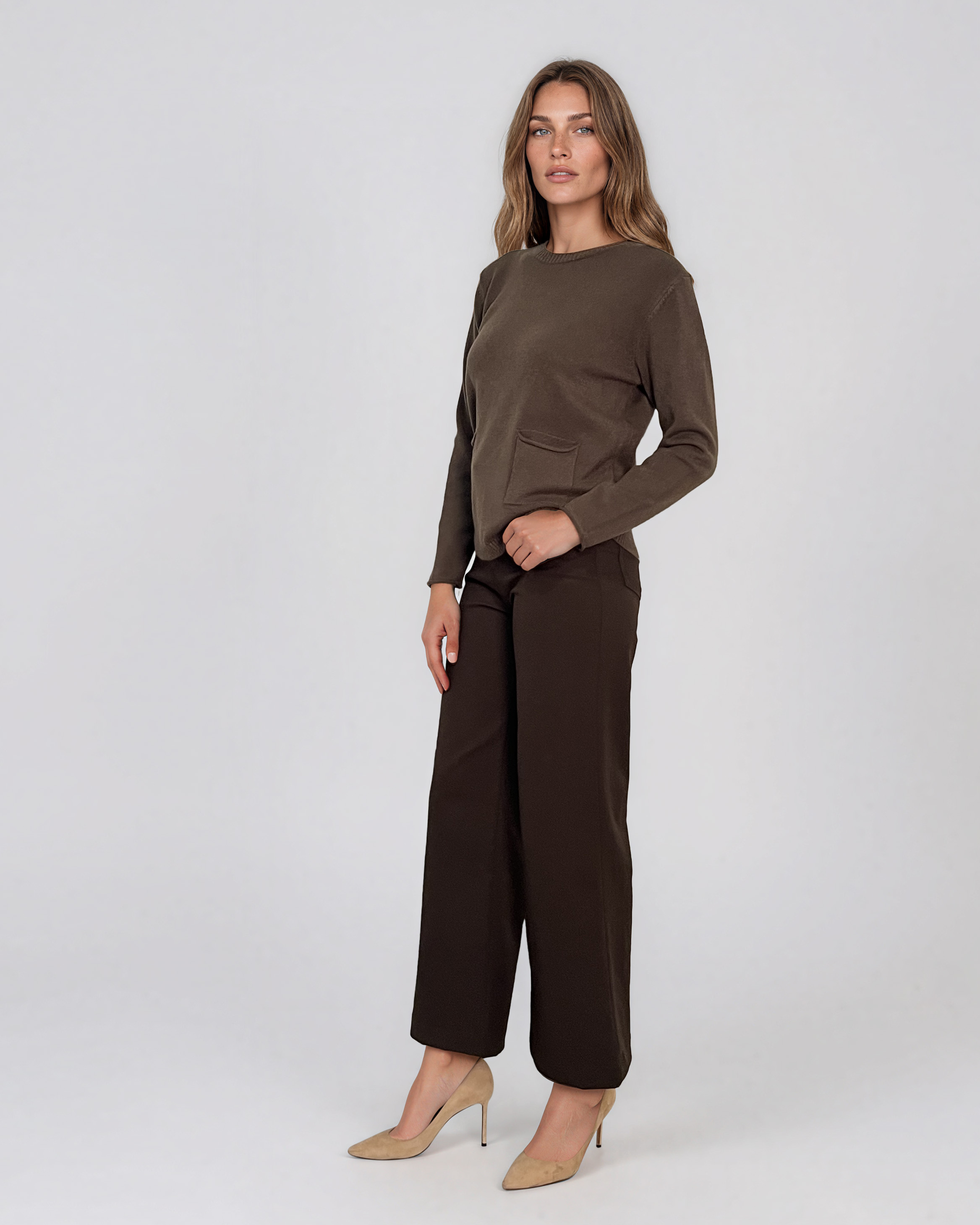 Pulover fin cu decolteu rotund kaki PN144