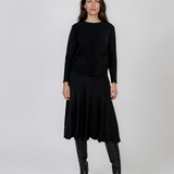Pulover fin cu decolteu rotund negru PN144