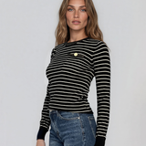 Pulover în dungi cu buzunar decorativ şi nasture auriu negru DY741