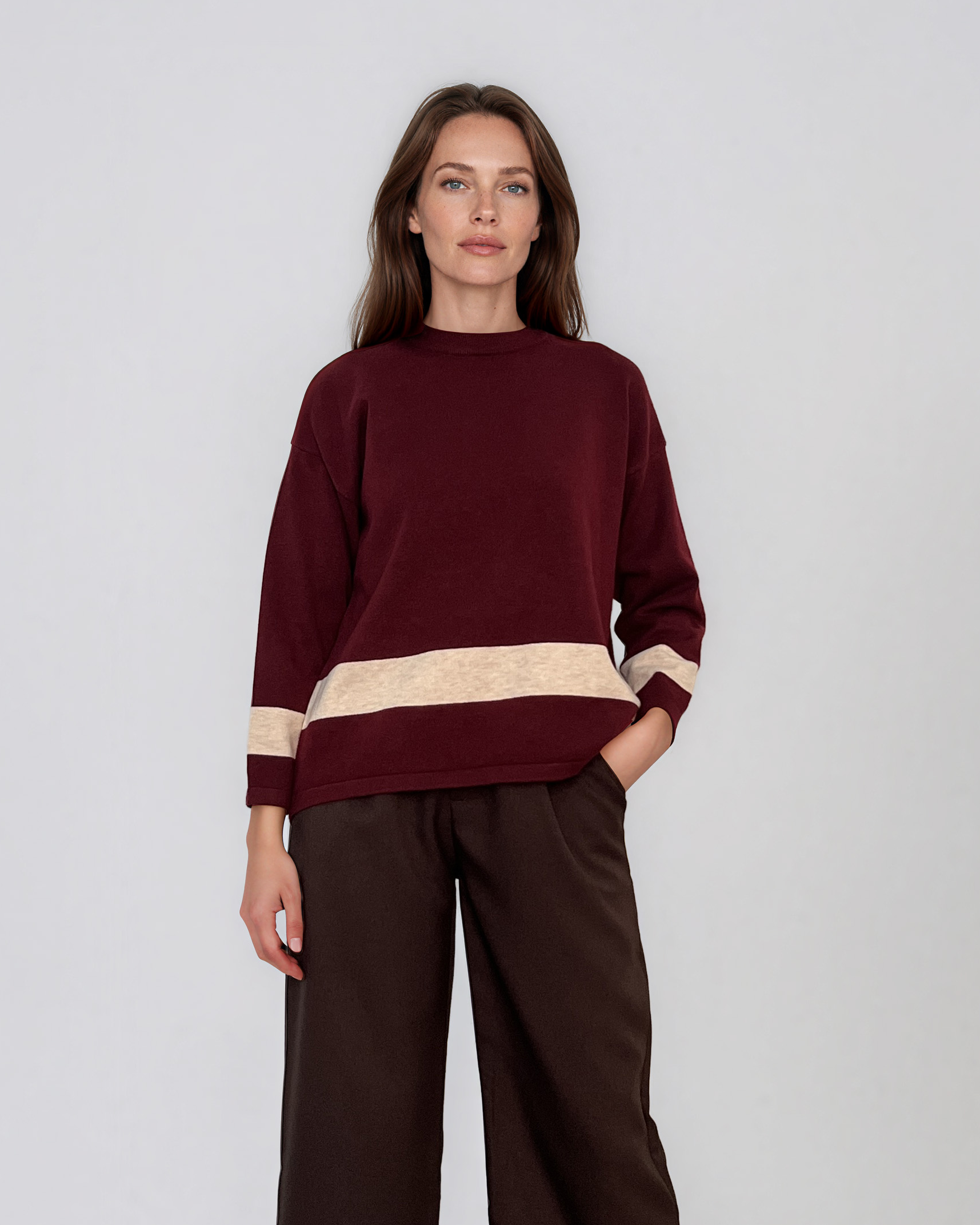 Pulover lejer din tricot cu dungi contrastante grena PN104