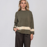 Pulover lejer din tricot cu dungi contrastante kaki PN104