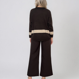 Pulover lejer din tricot cu dungi contrastante maro PN104