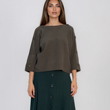 Pulover lejer din tricot cu nasturi pe mâneci kaki DY736