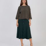 Pulover lejer din tricot cu nasturi pe mâneci kaki DY736