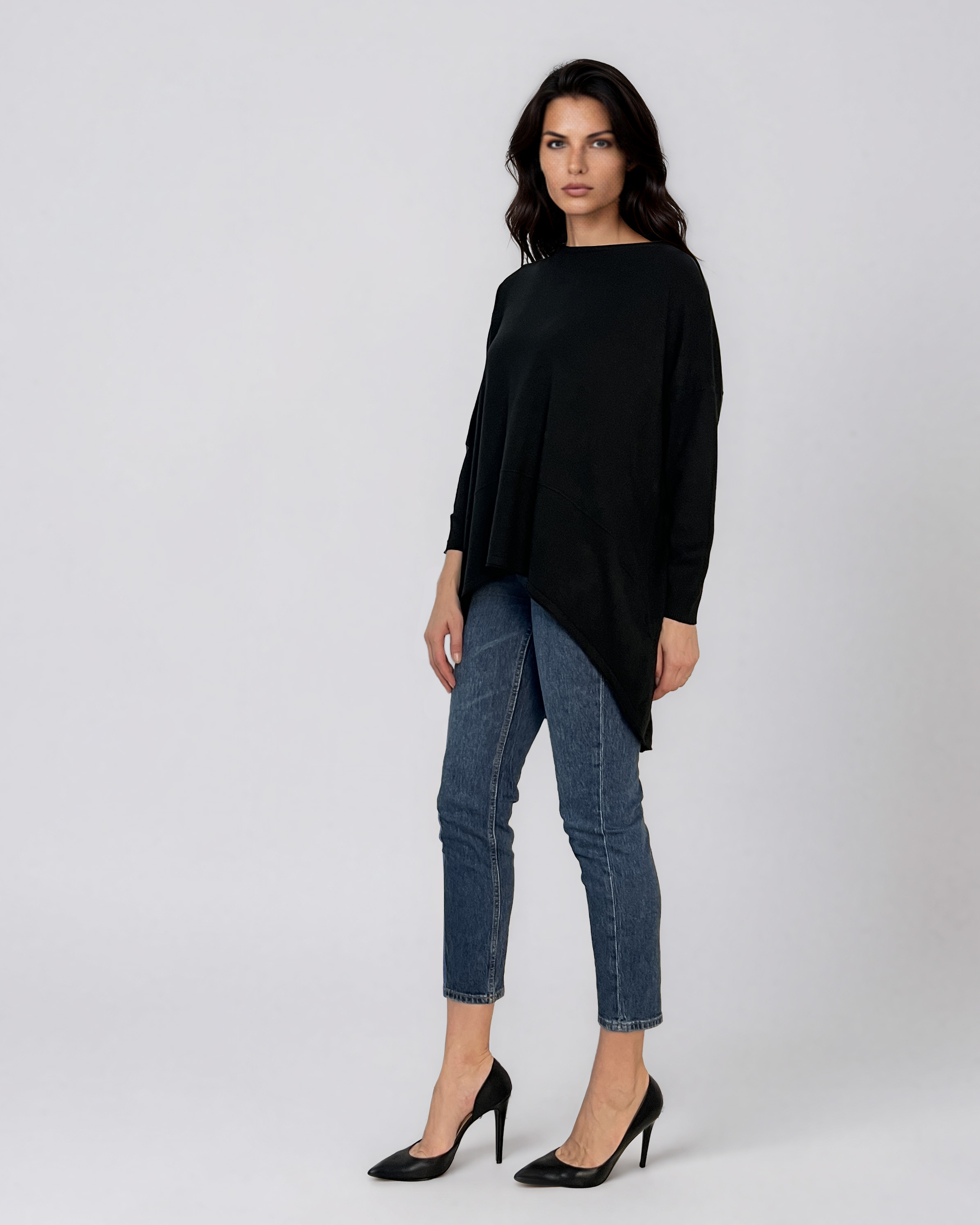 Pulover oversized cu tiv asimetric negru HL248