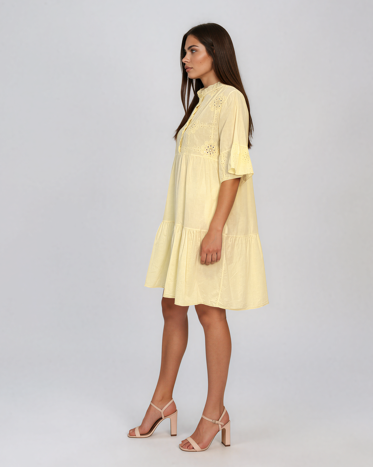 Rochie baby-doll cu broderie și paiete galben HL122