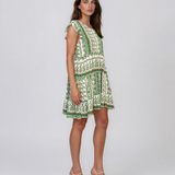 Rochie babydoll din vâscoză  cu print oriental și volane verde HL099