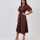 Rochie cloș cu cordon și mâneci bufante maro HL126