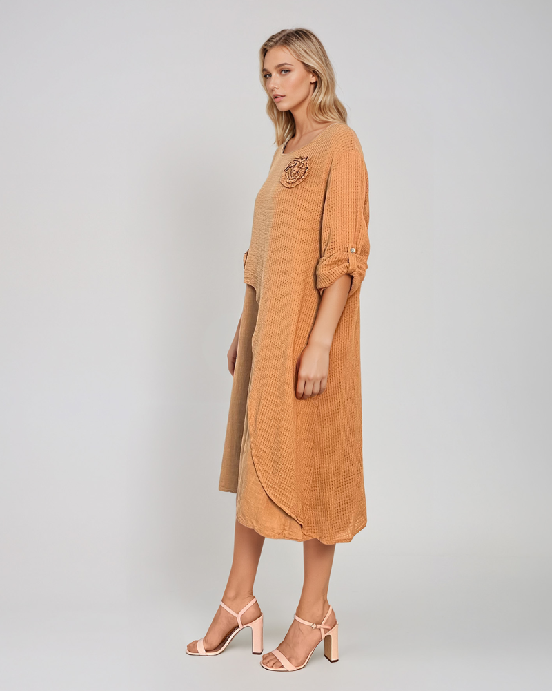 Rochie cu capă și flori aplicate beige PR931