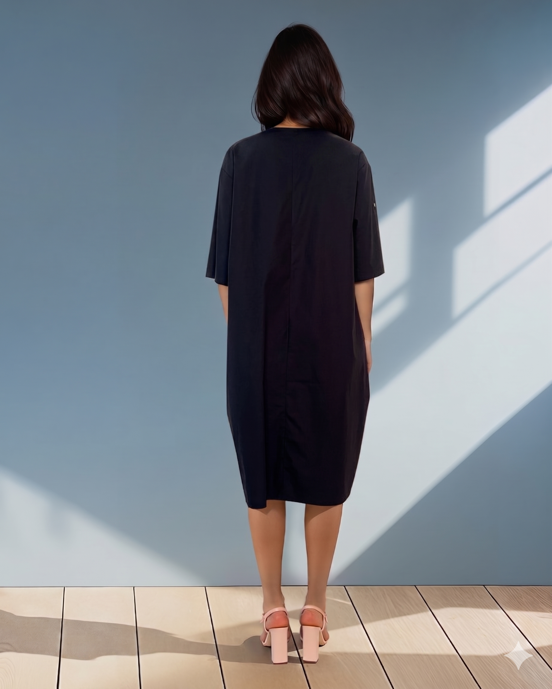Rochie cu floare brodată în partea de sus negru-alb PR872