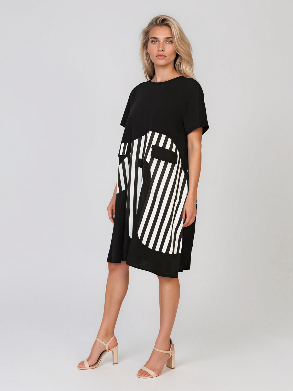 Rochie cu mânecă scurtă și dungi pe poale negru PR880