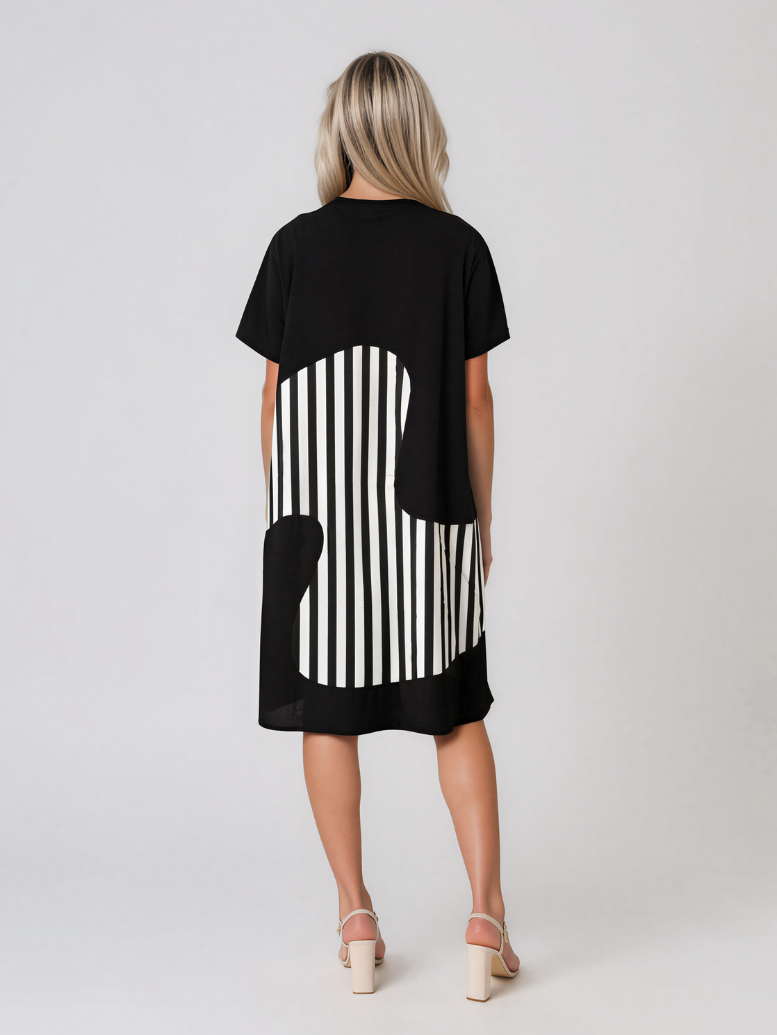 Rochie cu mânecă scurtă și dungi pe poale negru PR880