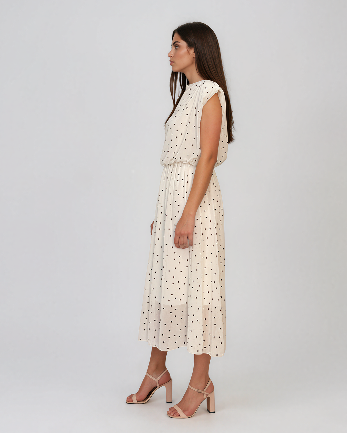 Rochie cu umeri înalți și buline mici alb HL129