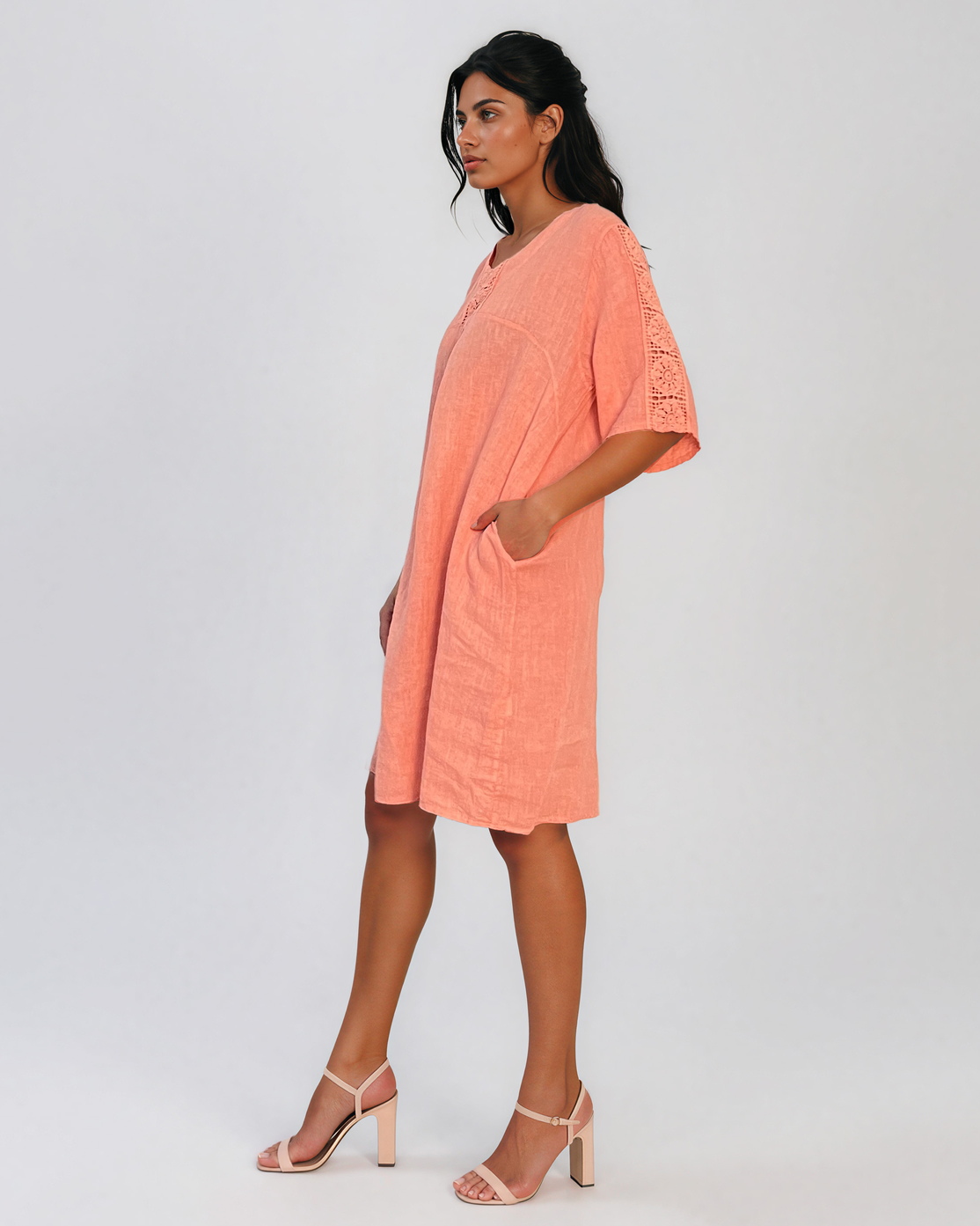 Rochie din in cu broderie la mâneci și decolteu somon PR988