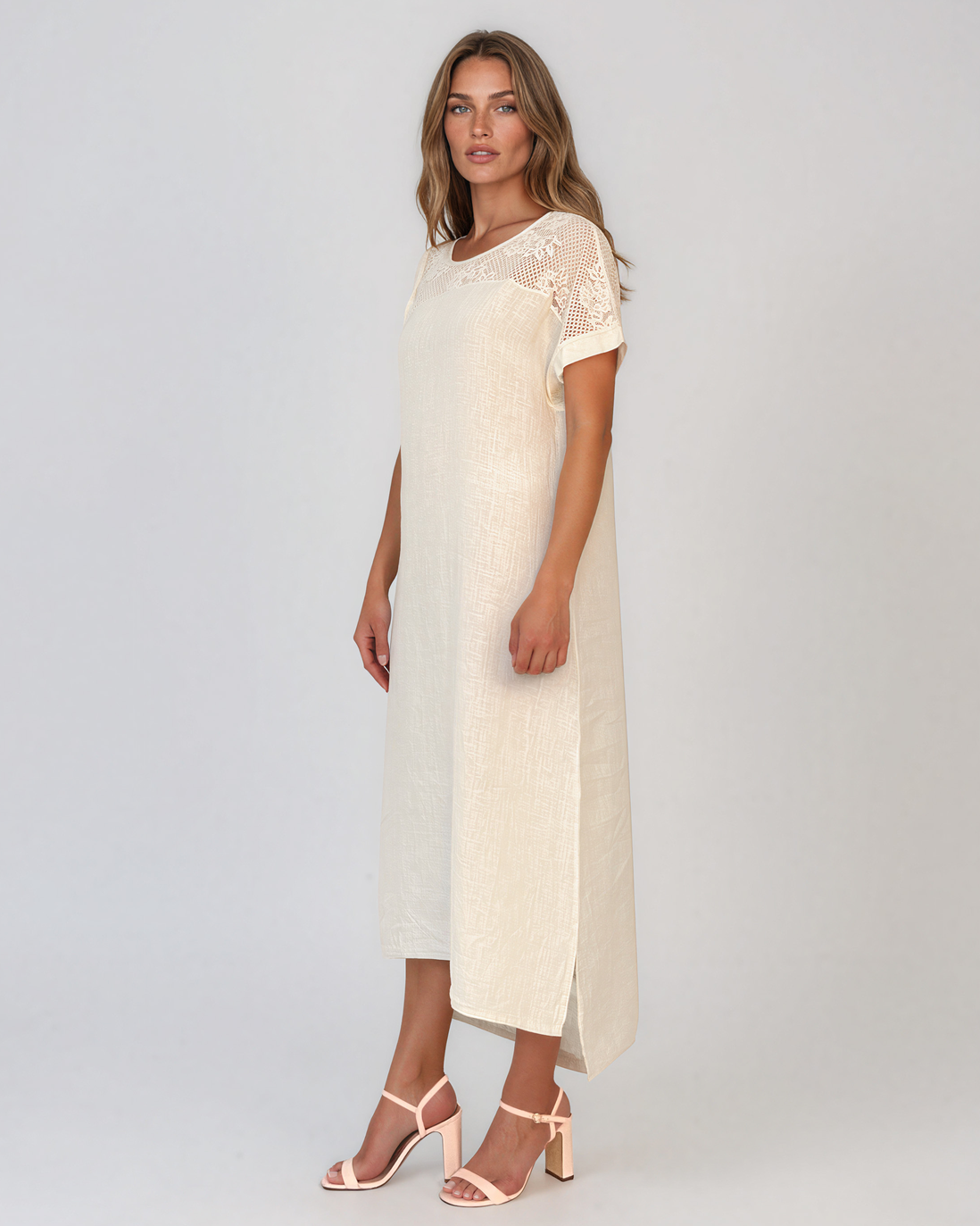Rochie din in cu dantelă la umeri crem PR989