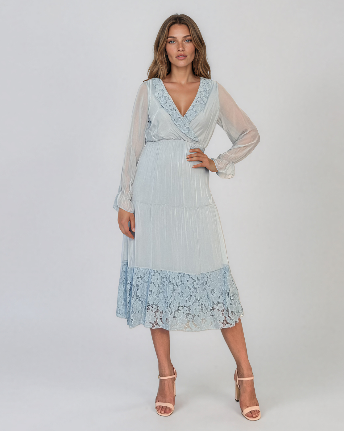Rochie din mătase cu decolteu în V și dantelă bleu PN016