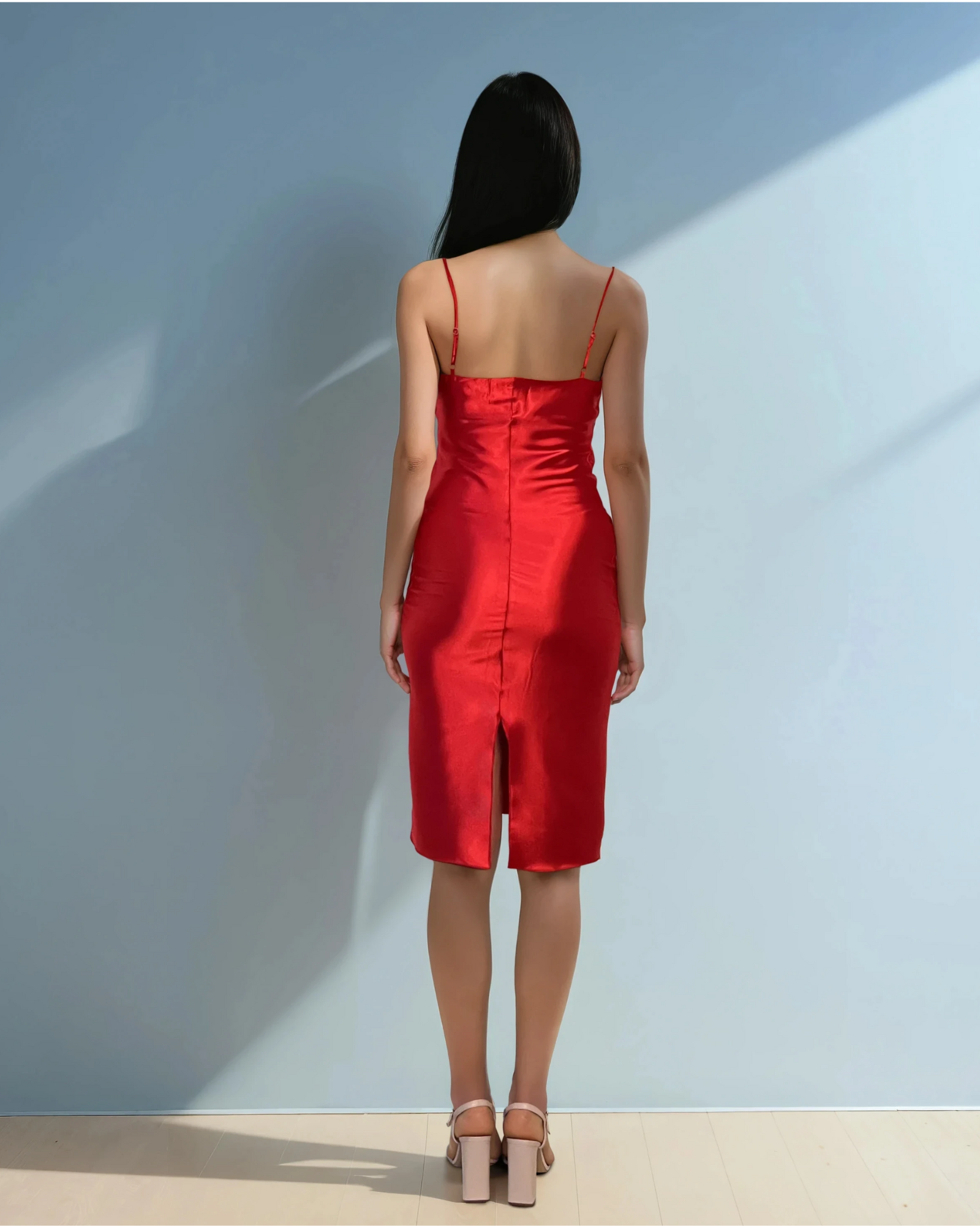 Rochie din satin cu bretele subțiri rosu 