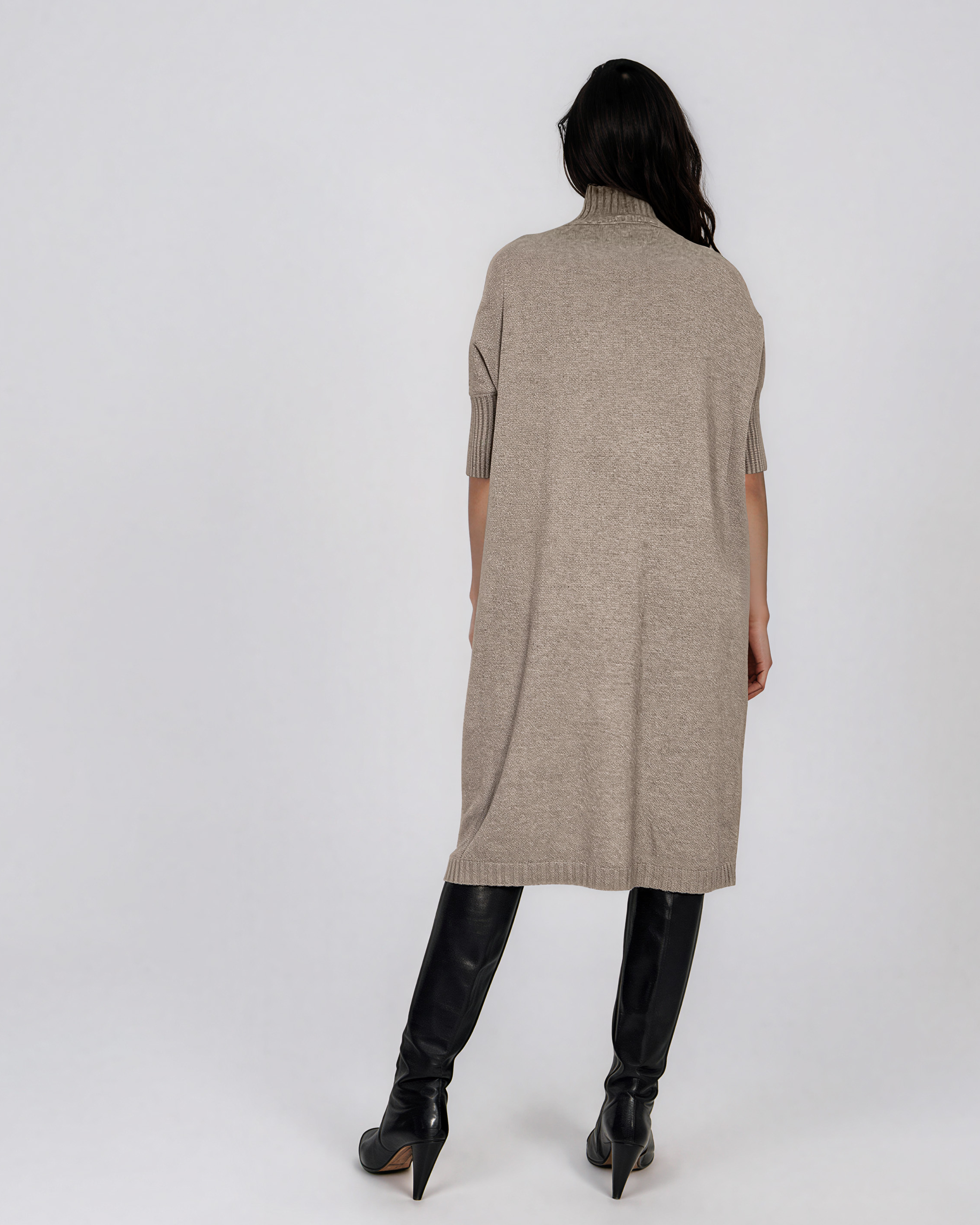Rochie din tricot cu guler înalt grej PN141