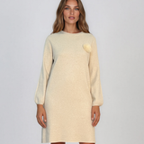 Rochie din tricot fin cu mâneci bufante şi floare aplicată crem DY735