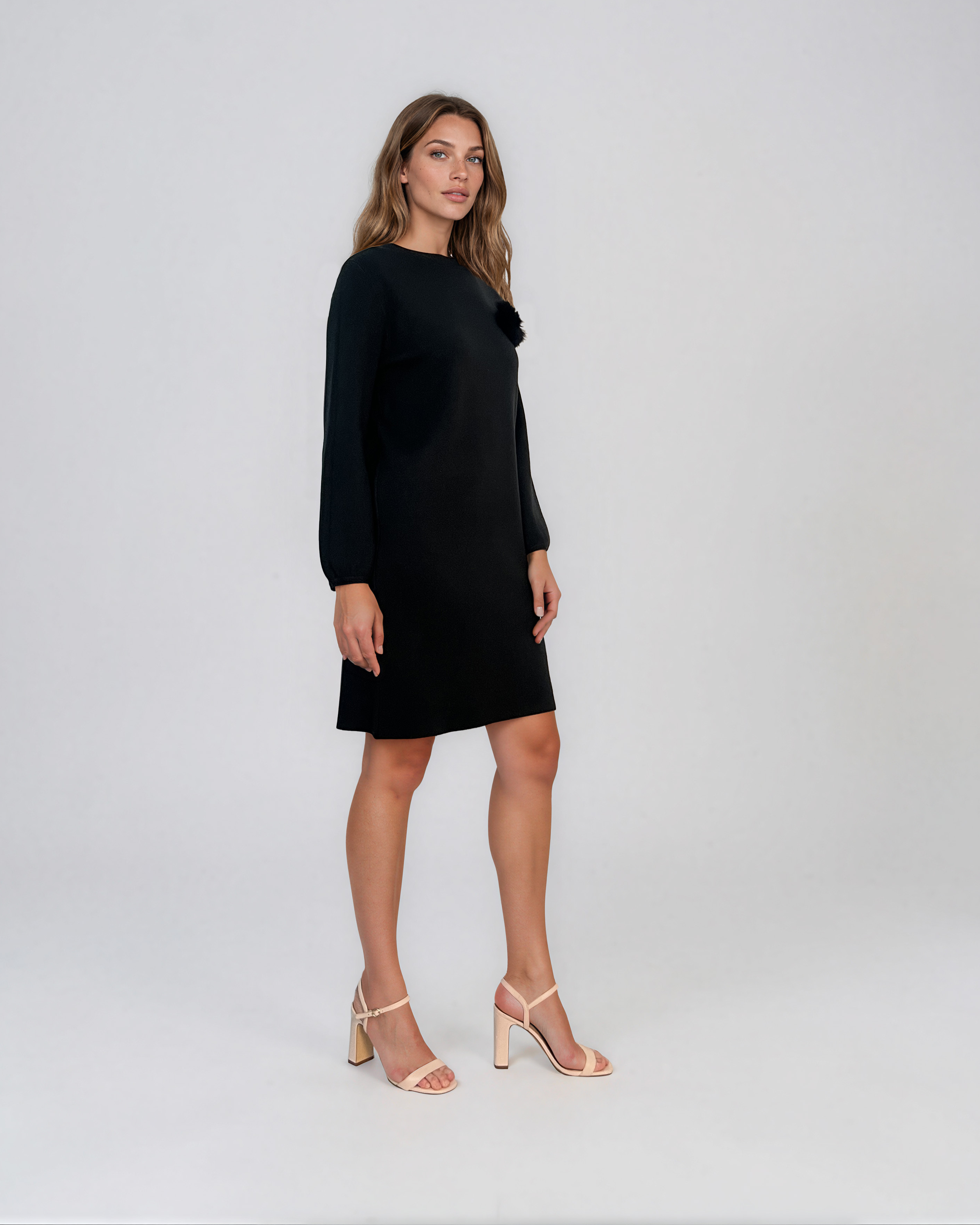 Rochie din tricot fin cu mâneci bufante şi floare aplicată negru DY735