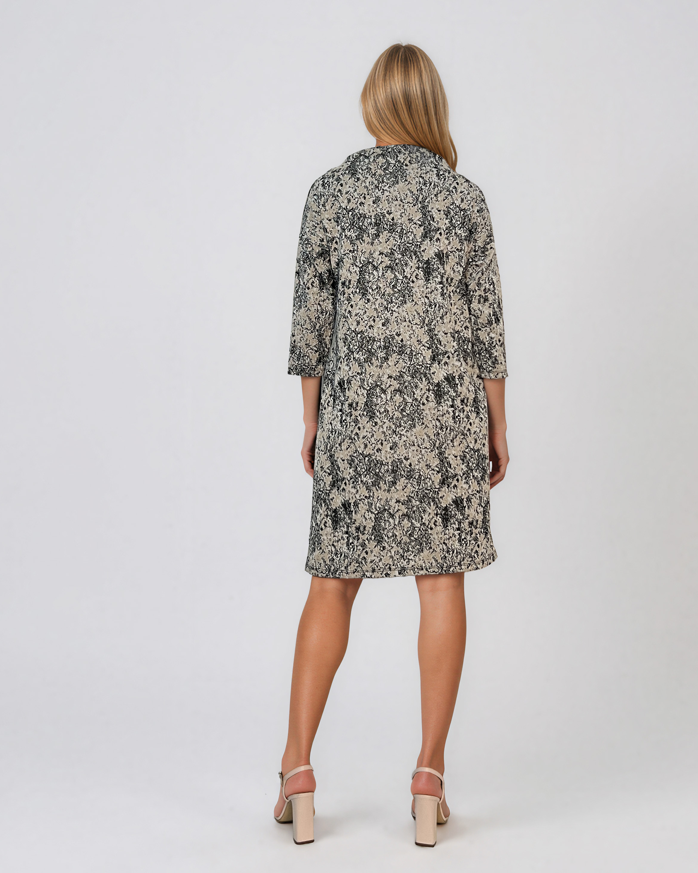 Rochie dreaptă cu pensă la gât crem PN080