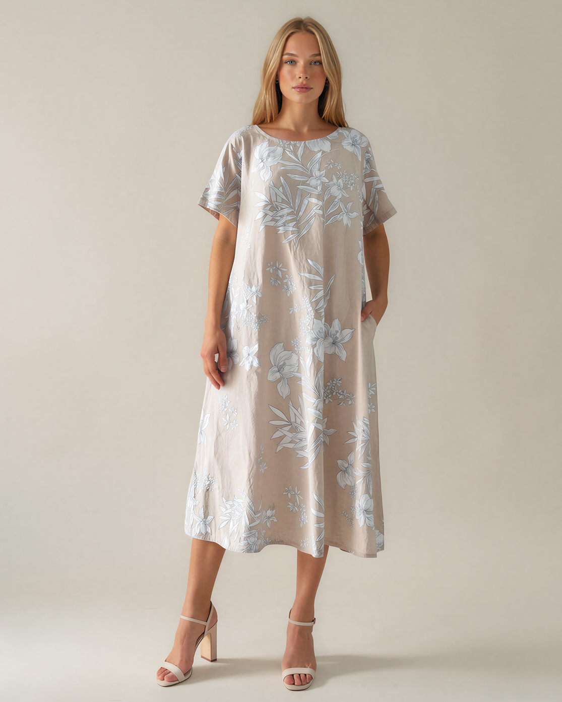 Rochie largă cu print floral și buzunare crem PR993