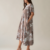 Rochie largă cu print floral și buzunare grej PR993