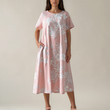 Rochie largă cu print floral și buzunare roz PR993