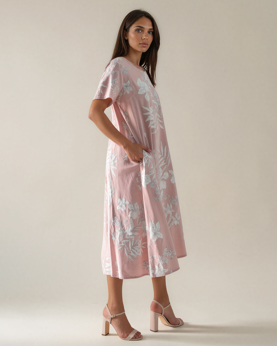Rochie largă cu print floral și buzunare roz PR993