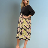 Rochie largă cu print la poale și mânecă 3/4 negru 