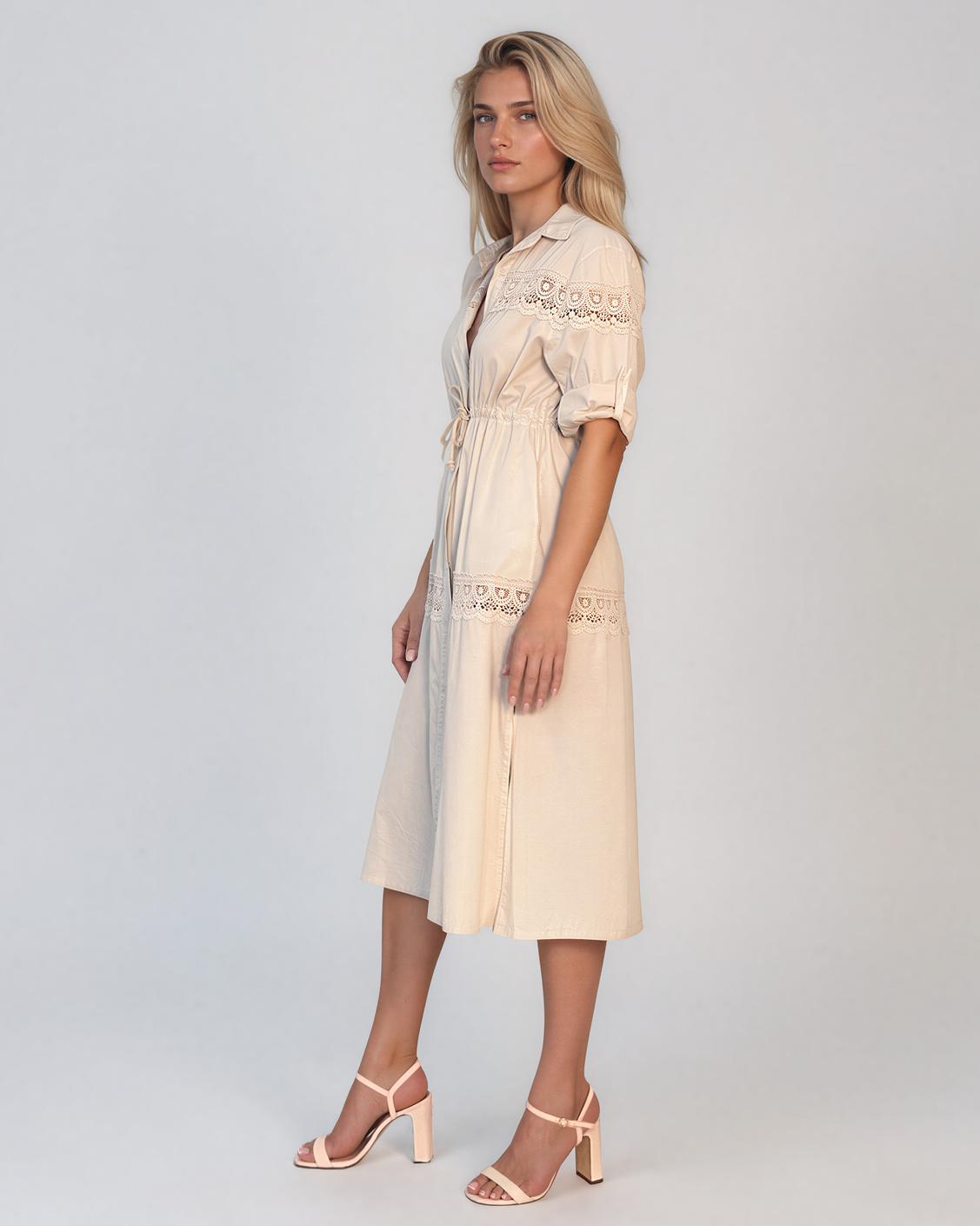 Rochie largă cu șiret în talie și broderie crem PR998