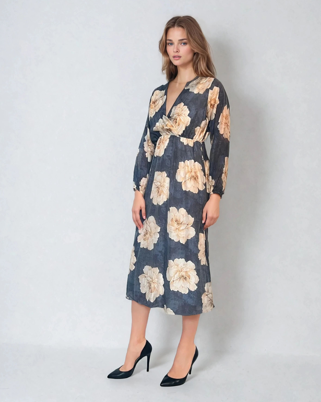 Rochie lungă cu print floral, mânecă lungă, elastic talie, decolteu în V bleumarin 