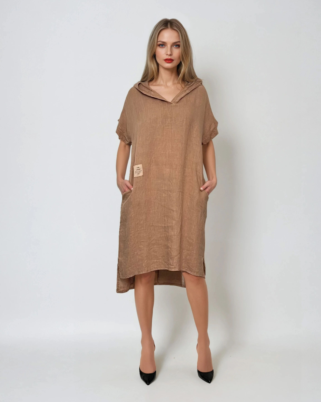 Rochie lungă în spate cu glugă și buzunare beige 