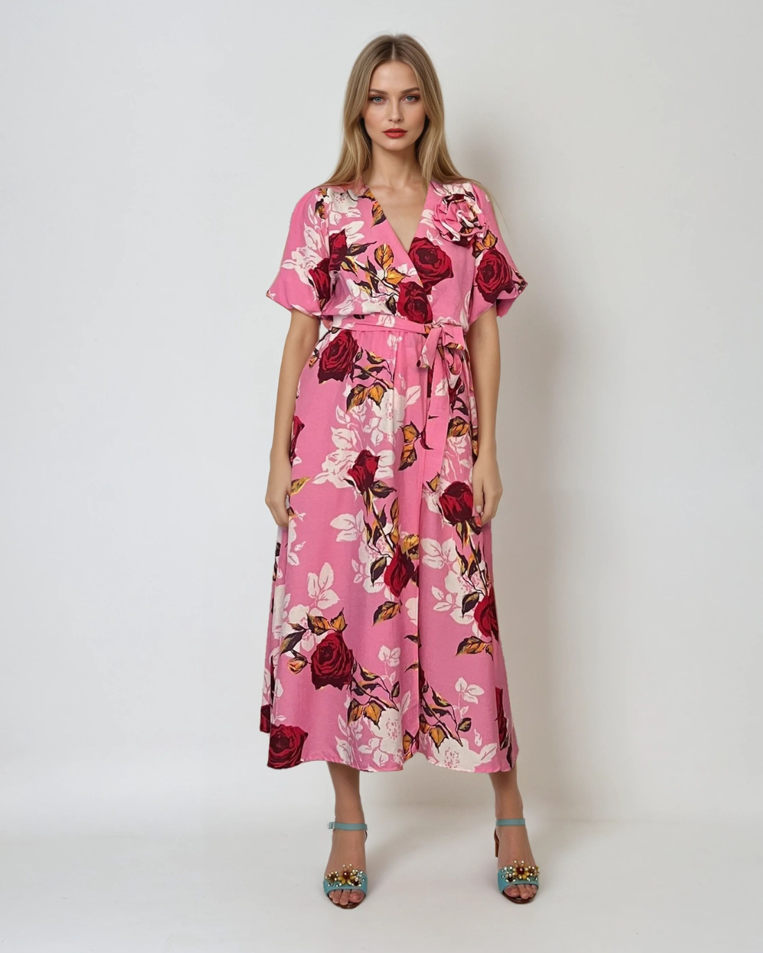 Rochie lunga parte peste parte print floral cu broșă roz 