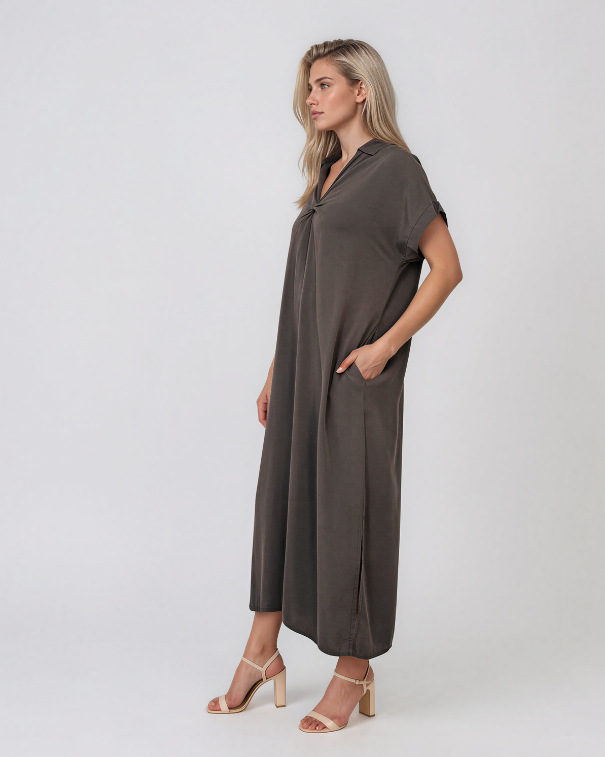 Rochie maxi tip cămașă din lyocell cu buzunare gri închis HL160