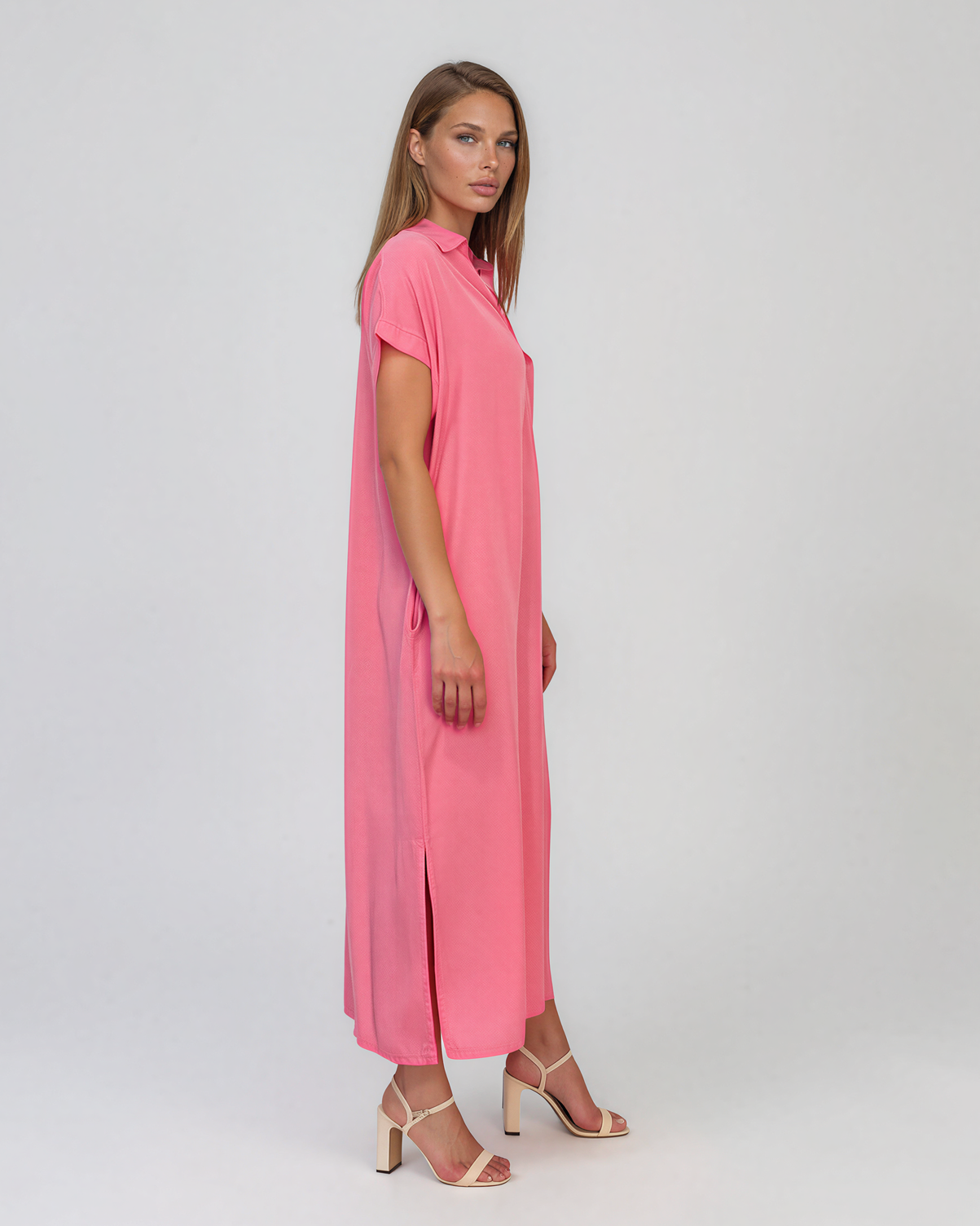 Rochie maxi tip cămașă din lyocell cu buzunare roz HL160