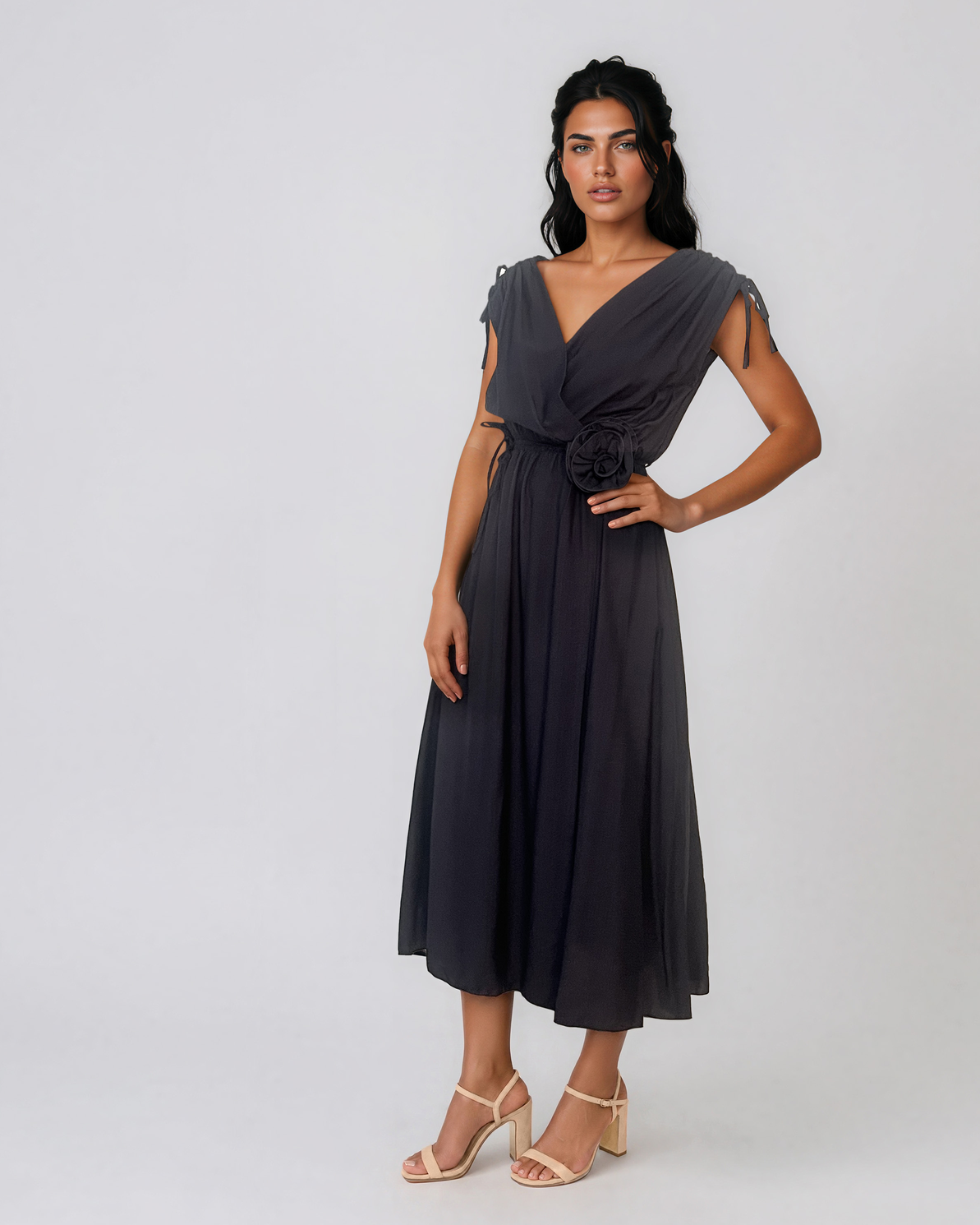 Rochie midi din vâscoză cu decolteu petrecut și umeri încrețiți bleumarin HL187