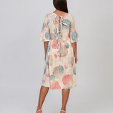 Rochie midi din vâscoză cu imprimeu cu cercuri și funde pe spate crem PR967